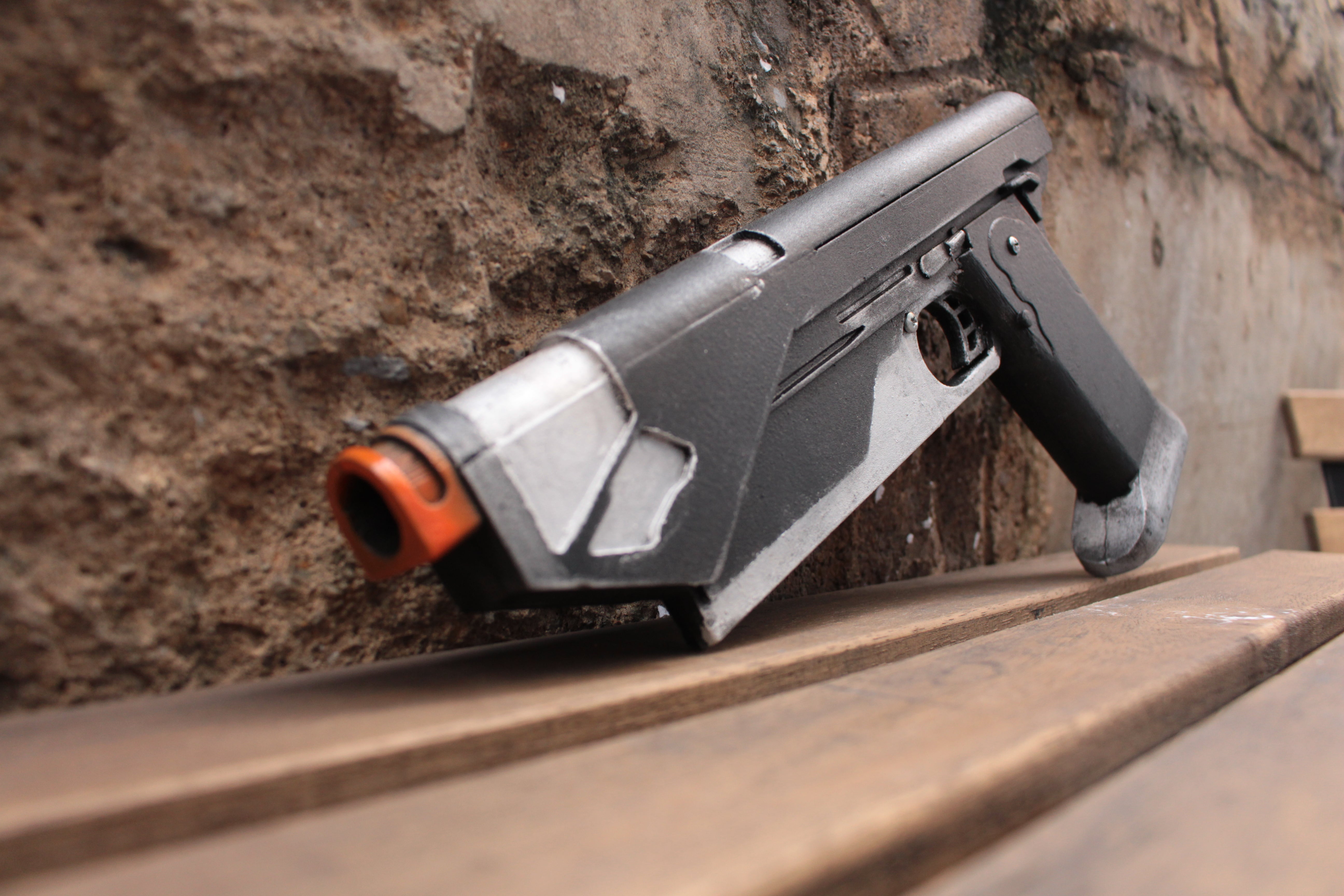 Westar 35 Sabine Wren - Star Wars Prop Movie Replica