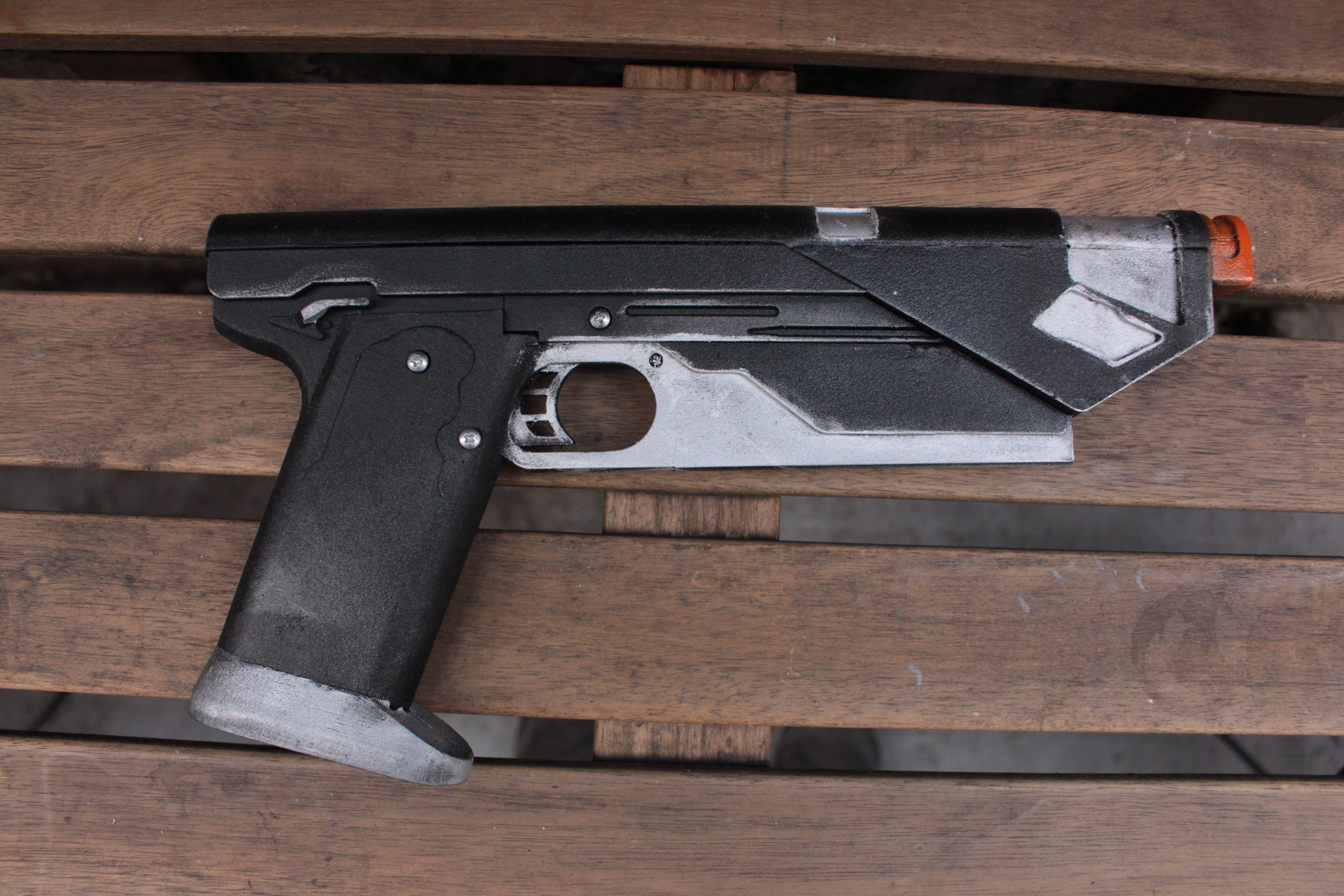 Westar 35 Sabine Wren - Star Wars Prop Movie Replica