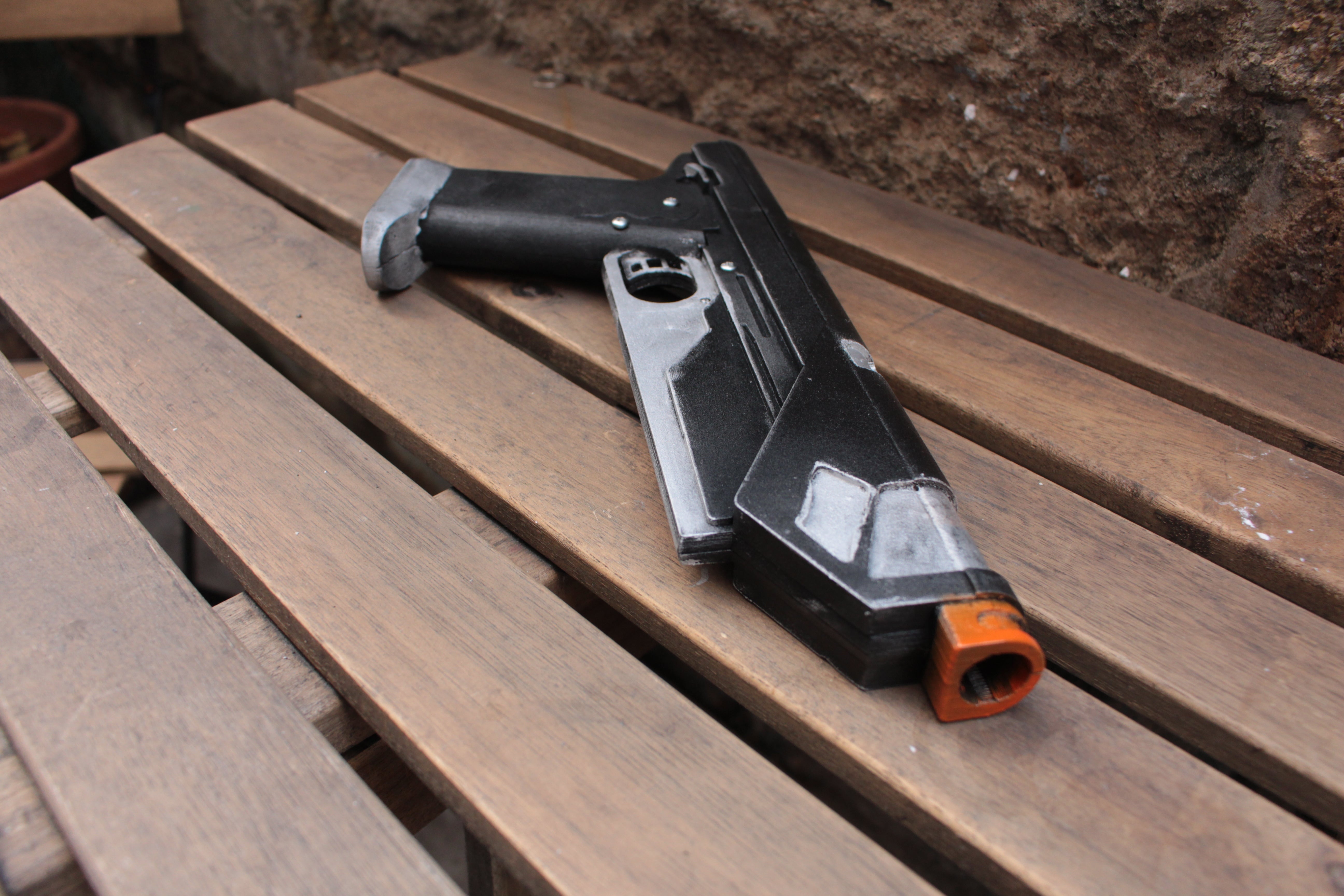 Westar 35 Sabine Wren - Star Wars Prop Movie Replica