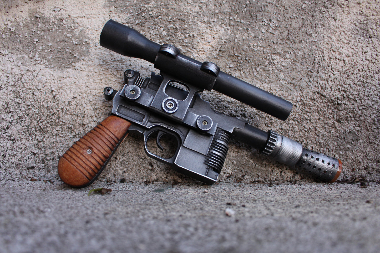 Han Solo DL-44 Blaster Star Wars Prop Movie Replica