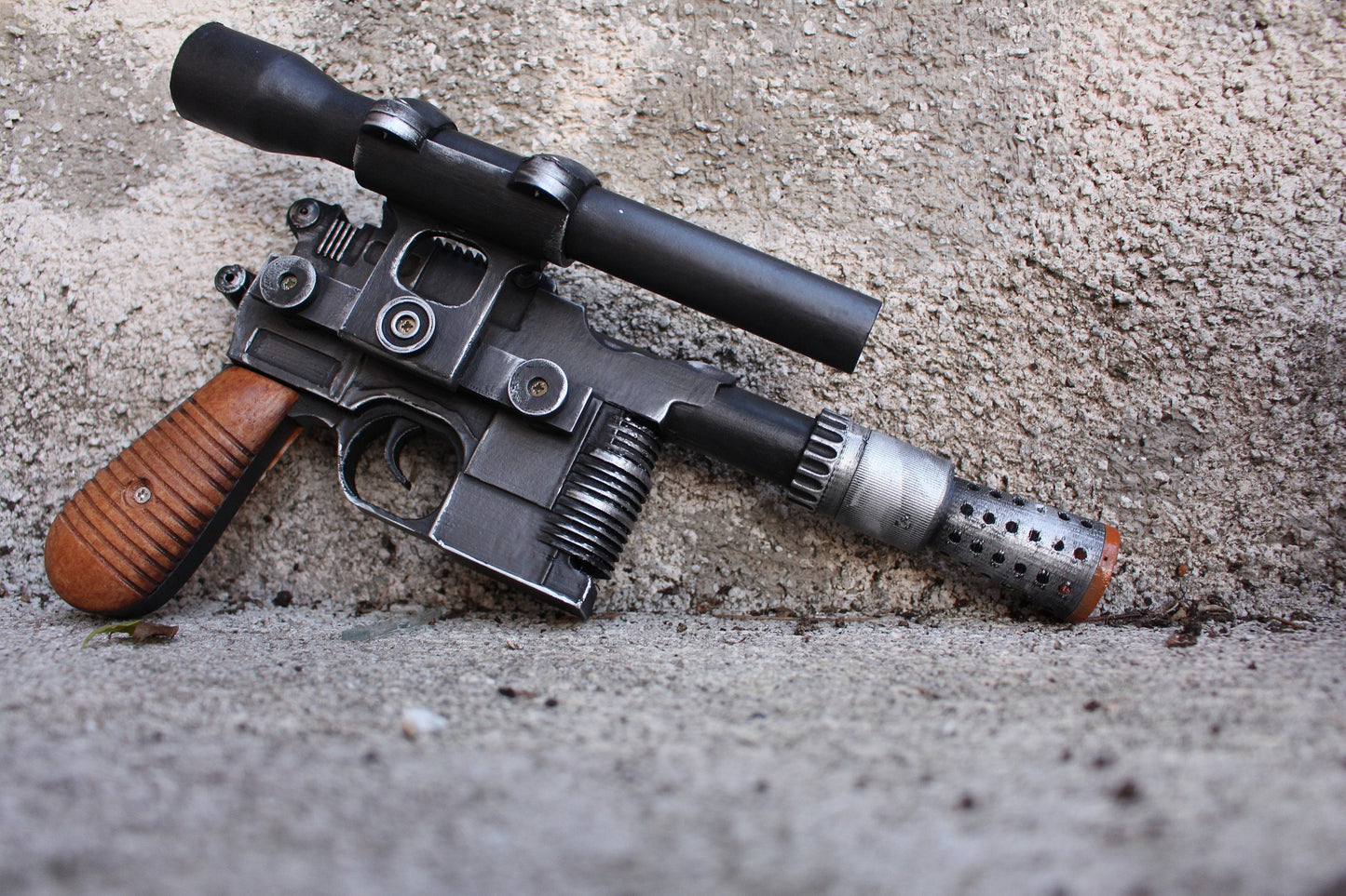 Han Solo DL-44 Blaster Star Wars Prop Movie Replica